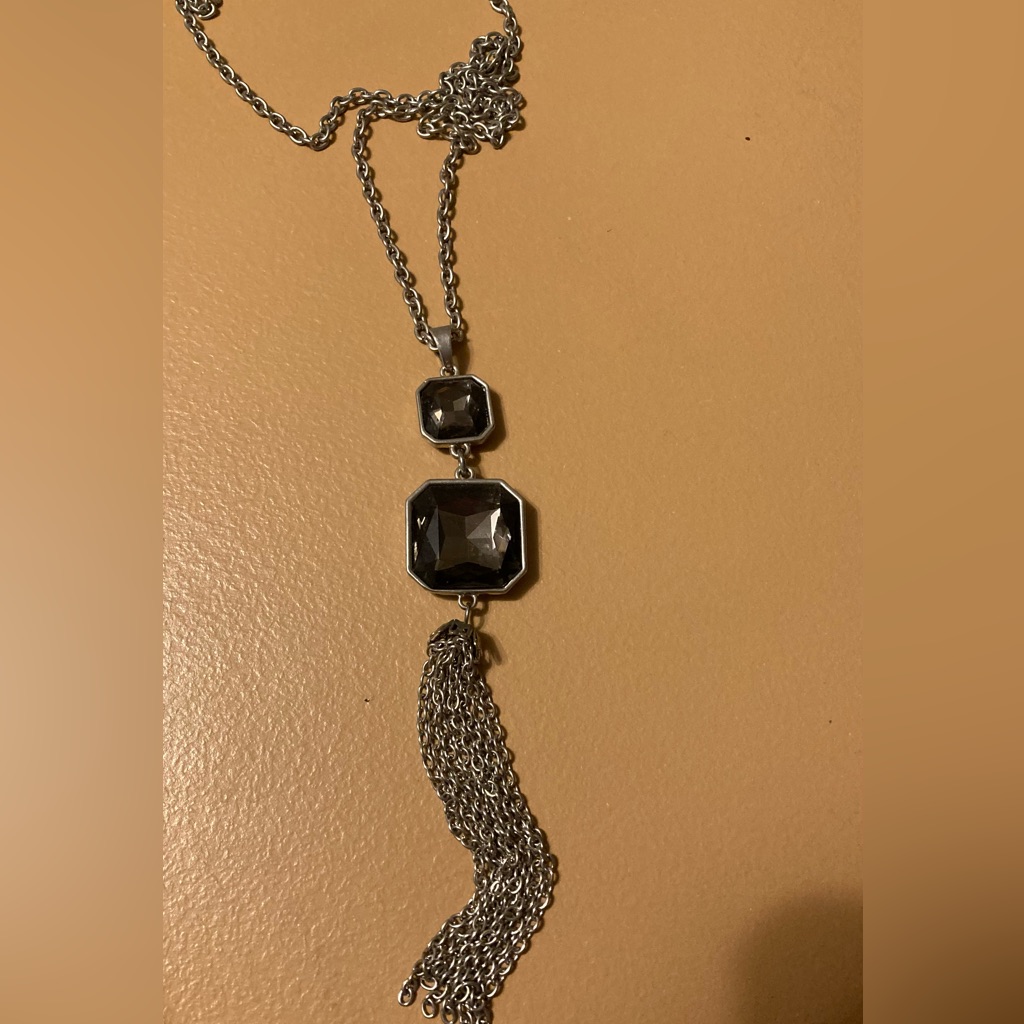 Cato Gorgeous Gray Silver Tassel Necklace 9$